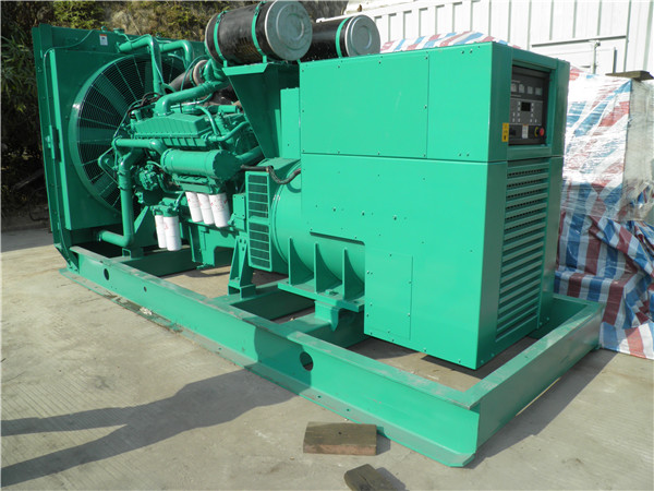 福贡发电车出租-柴油发电机散热器怎样散热