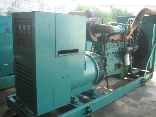 福贡租赁发电机- 发电机碳刷磨损的原因是什么