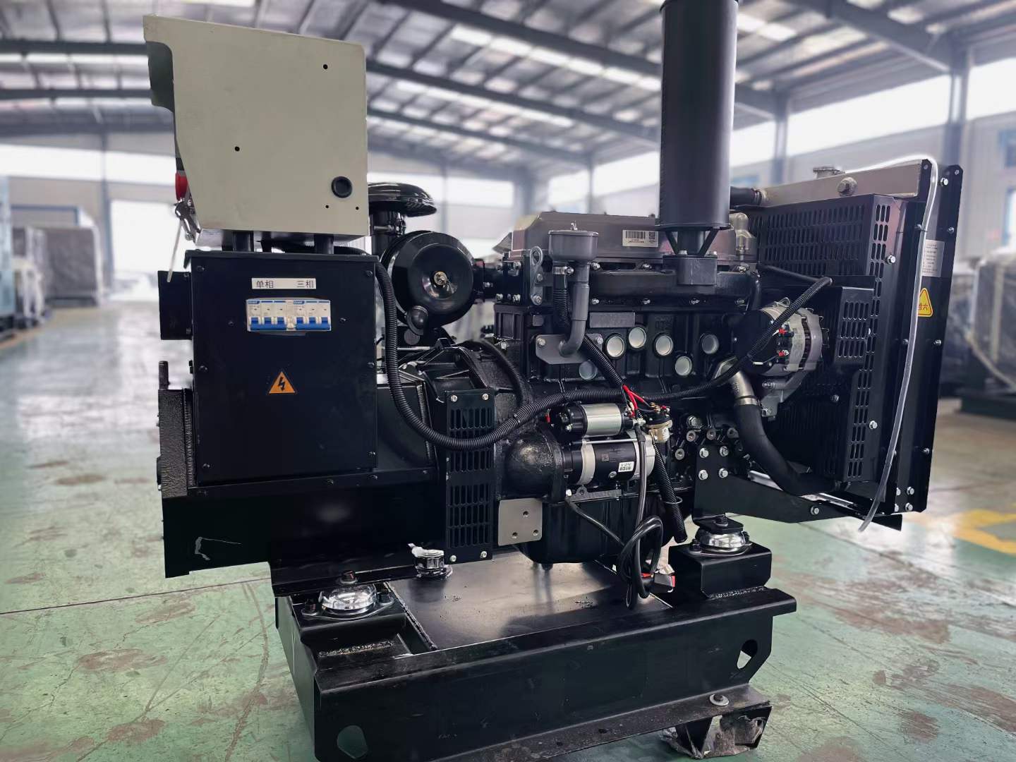 福贡如何降低电感性负载对发电机的影响？