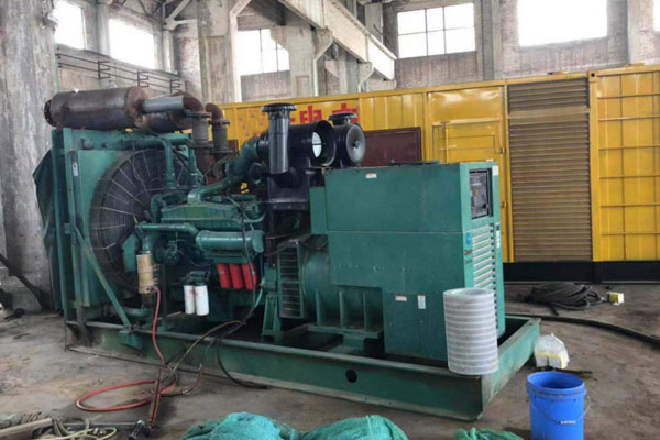 福贡发电机组的空气滤清器应该如何保养？