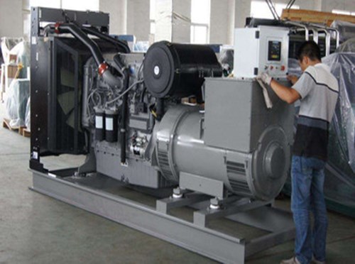 福贡柴油发电机组和储能设备配合使用的案例