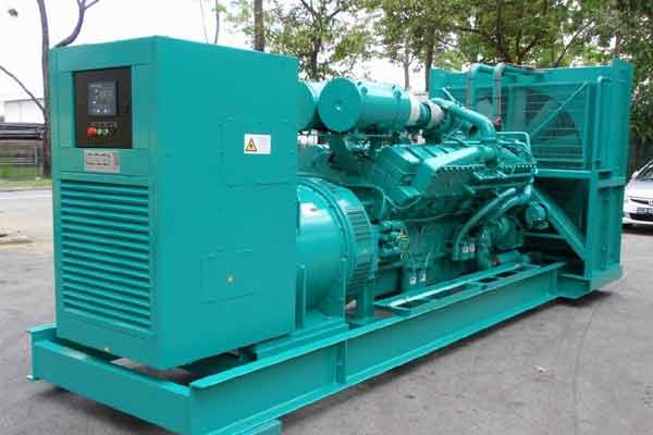 福贡柴油发电机组电压不稳定怎样维修？