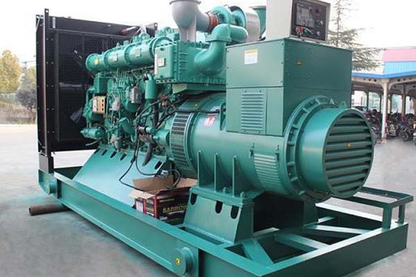 福贡工厂发电机应急发电中如何优化燃油储备管理？