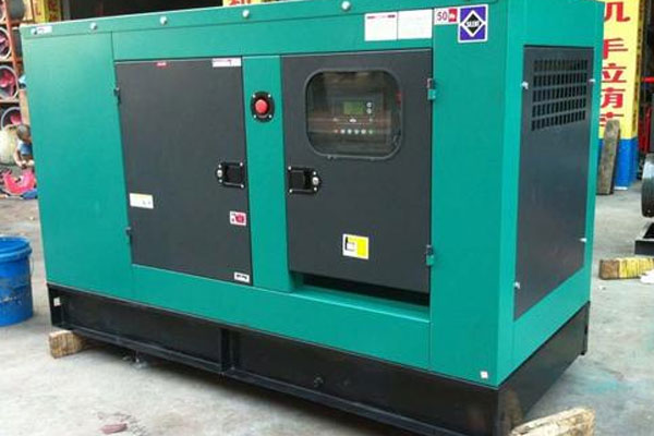 福贡如何检查机油的使用时间？