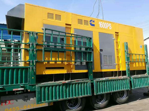 福贡测量水冷式机油散热器密封件尺寸时的注意事项有哪些？